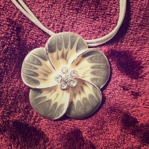 Hibiscus 7” ladies choker